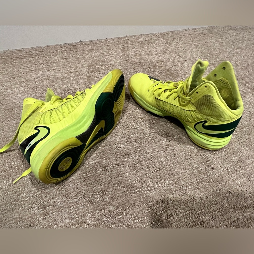 2012 Hyperdunks 👀 - Picture 2 of 2